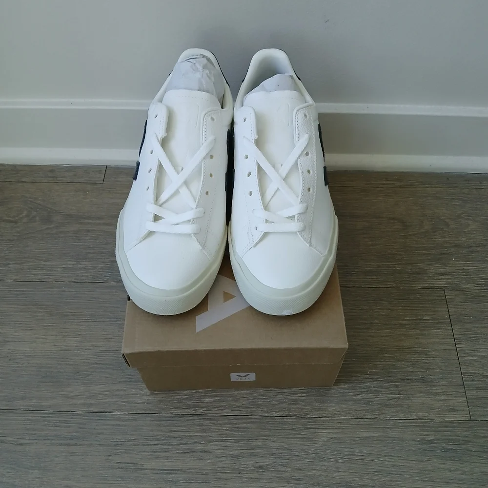 Veja Campo Leather Sneakers - Picture 6 of 11